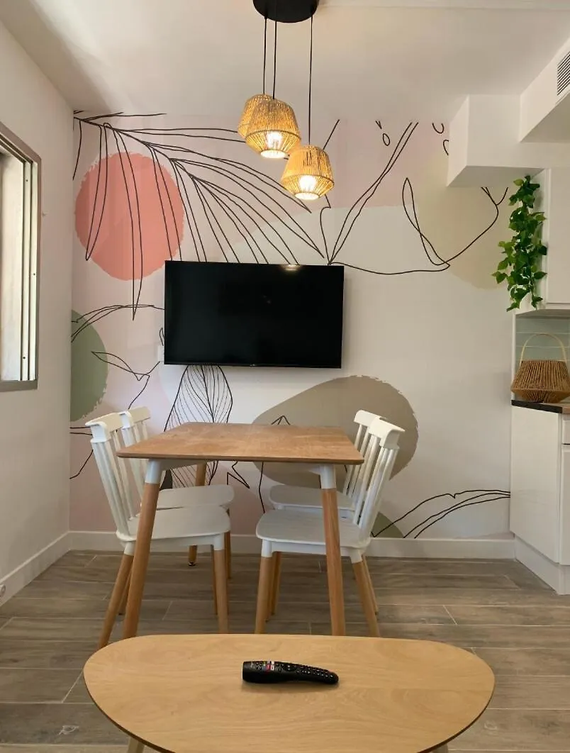 Convivial Et Coquet Au Coeur De Cannes Apartament
